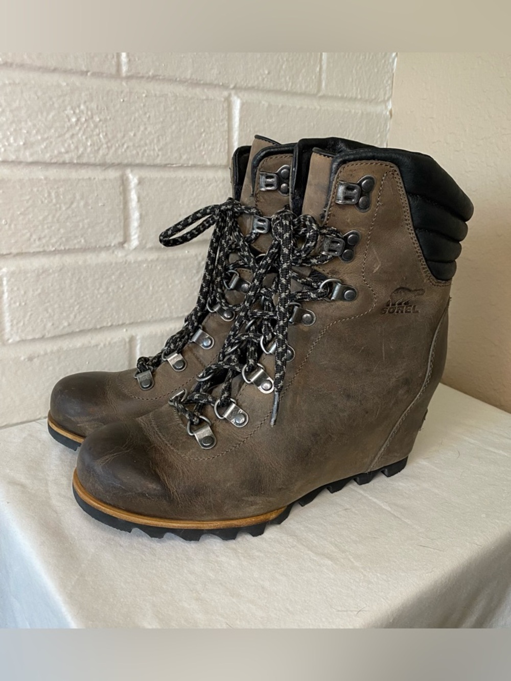 Sorel Joan of Arctic Wedge Booties dark grey and black